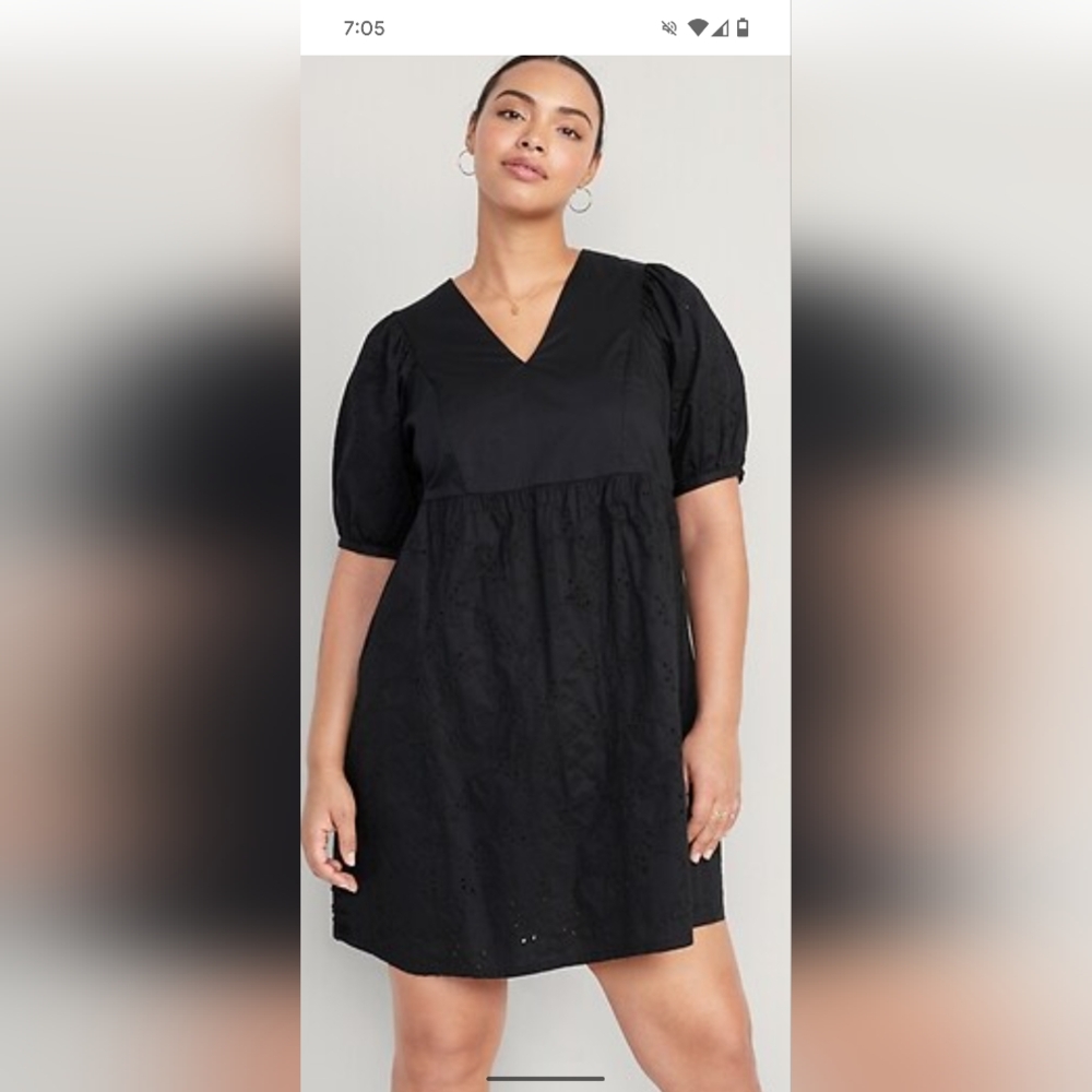 Old Navy V Neck eyelet mini dress size XL